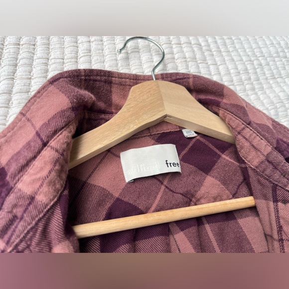 Aritzia Wilfred Plaid Flannel Button Up - Picture 2 of 8